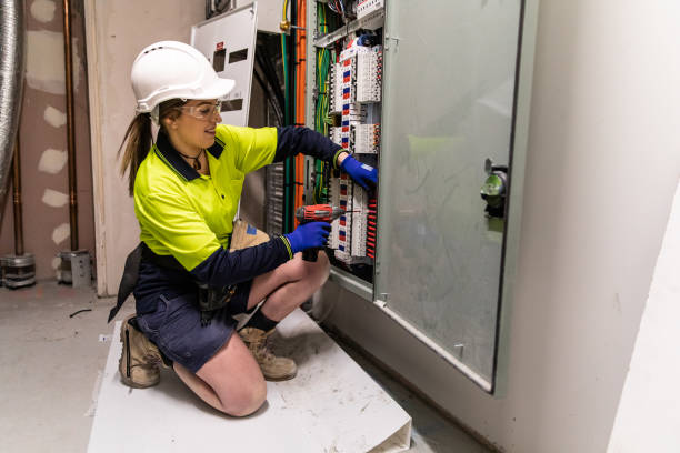 Best Emergency Electrical Repair  in Defuniak Springs, FL